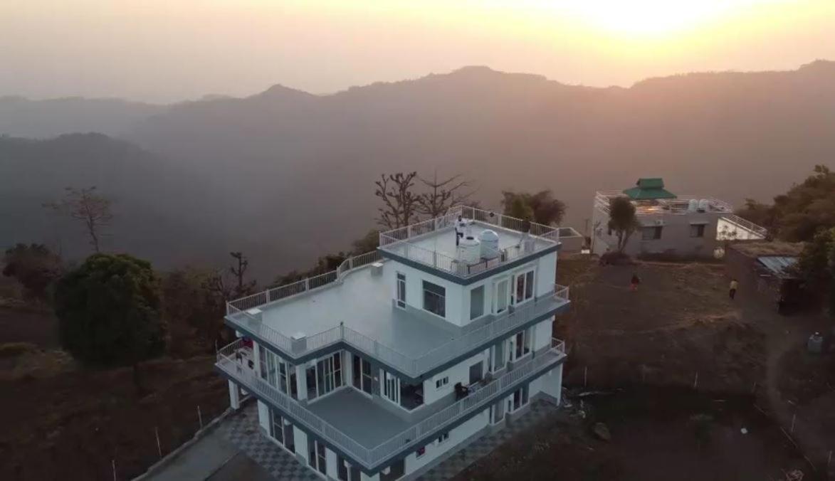 Mayur Home Stay, Morni Hills Zewnętrze zdjęcie